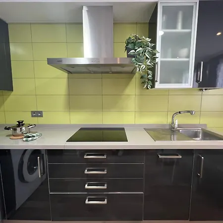 Apartamento Con Ubicacion Privilegiada Playa Bueu