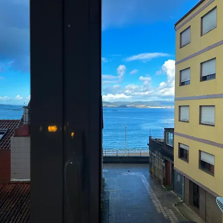 Con Ubicacion Privilegiada Playa Bueu